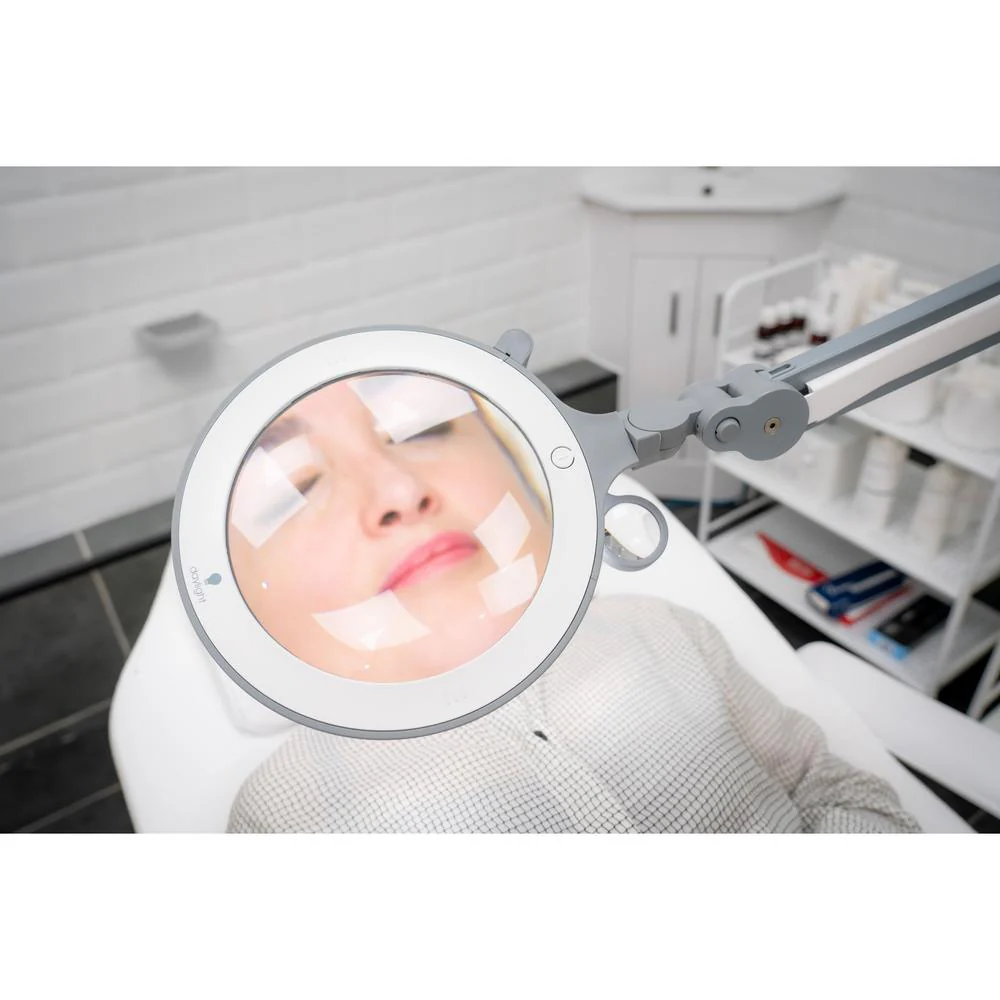 iQ Magnifier / 3-Diopter LED Magnifying Lamp with 12-Diopter Swing-Arm Lens by The Daylight Company - Image 6