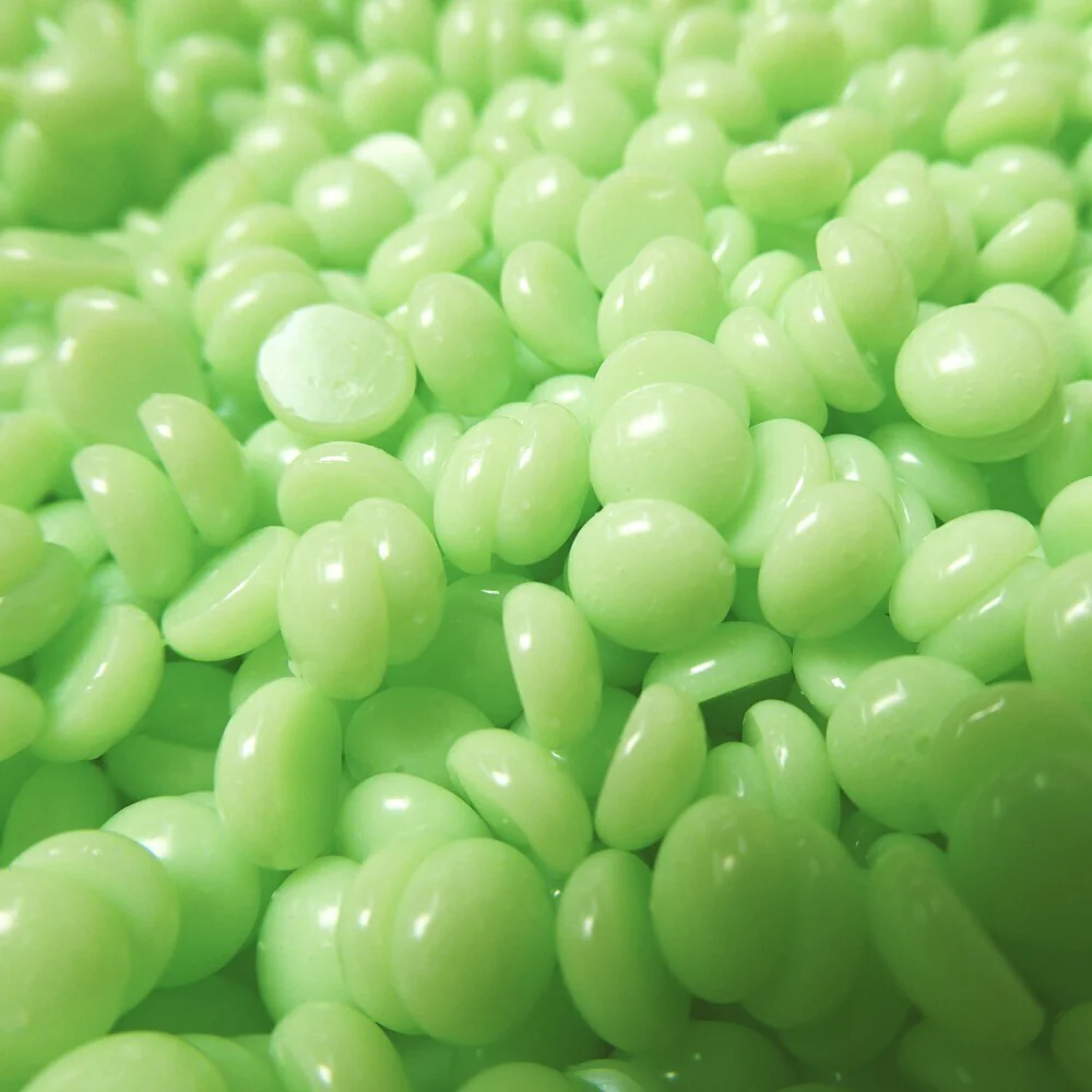 Waxness Spa Choice Rosin Free Multidirectional Hard Wax Lime / 2.2 lbs. - 35.27 oz. - 1 kg. Each X 4 Bags = 8.8 Lbs - Image 2